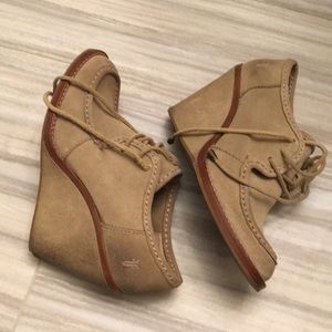 Frye Caroline lace up bootie 7